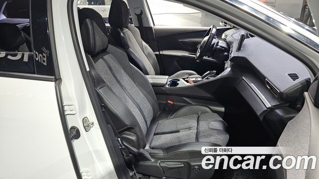Peugeot 5008 (II) 1.6 BlueHDi Allure 2018 — фото 26