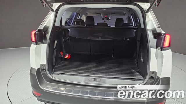 Peugeot 5008 (II) 1.6 BlueHDi Allure 2018 — фото 31