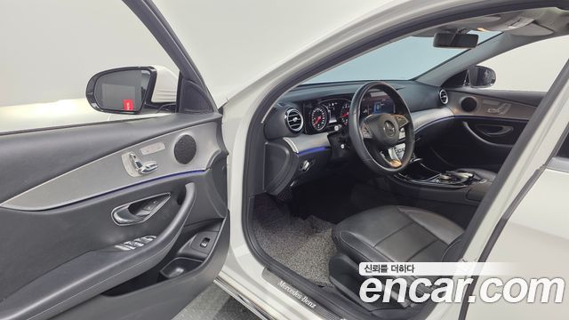 Mercedes-Benz E-Class (W213) E200 Avantgarde 2018 — фото 10