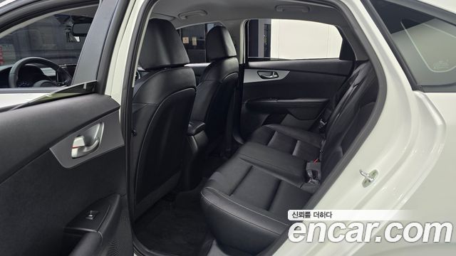Kia K3 (II) 1.6 Prestige 2022 — фото 12