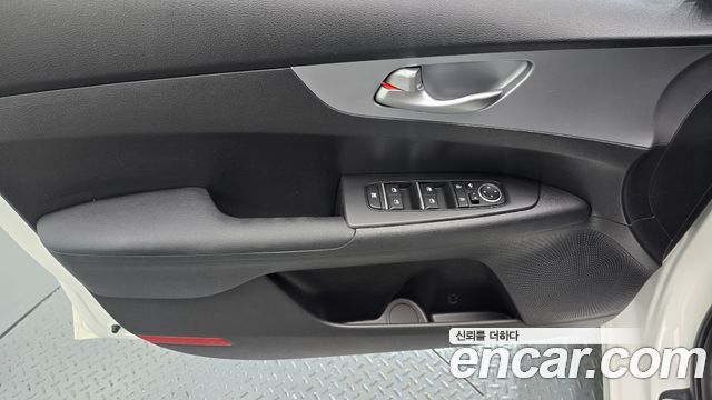 Kia K3 (II) 1.6 Prestige 2022 — фото 24