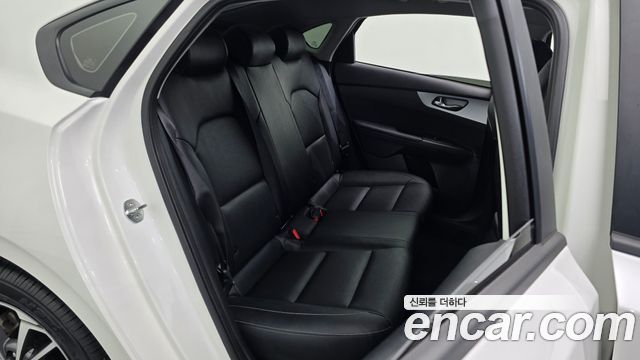 Kia K3 (II) 1.6 Prestige 2022 — фото 26