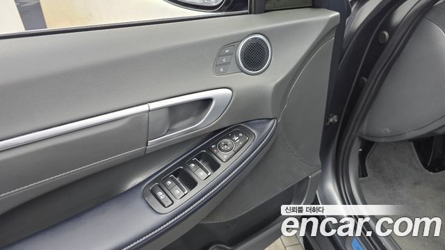 Hyundai Sonata The Edge (DN8) 1.6 Turbo Exclusive 2024 — фото 28