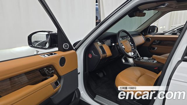 Land Rover Range Rover (IV) D350 Vogue SE Disel 2021 — фото 10