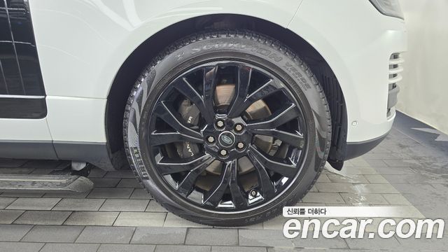 Land Rover Range Rover (IV) D350 Vogue SE Disel 2021 — фото 27