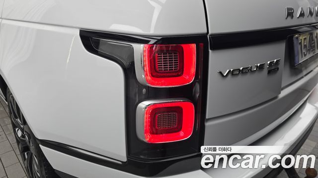 Land Rover Range Rover (IV) D350 Vogue SE Disel 2021 — фото 29