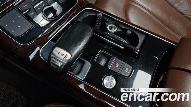Audi A8 3.0 TFSI Quattro LWB D4 2011 — фото 9