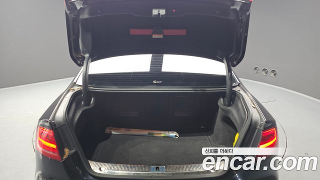 Audi A8 3.0 TFSI Quattro LWB D4 2011 — фото 20