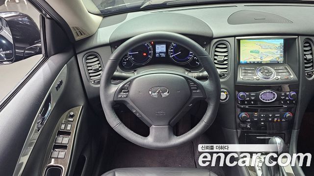 Infiniti QX50 3.7 AWD 2016 — фото 13