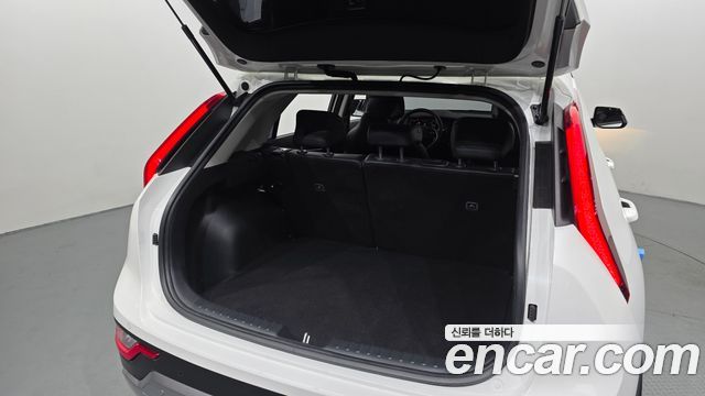 Kia Niro Prestige 2022 — фото 17