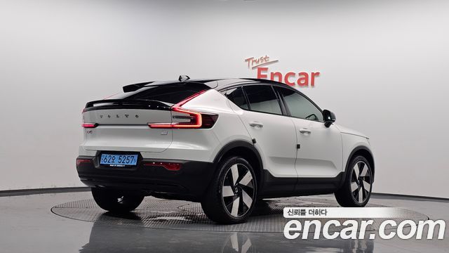 Volvo C40 Recharge Twin Ultimate 2022 — фото 2