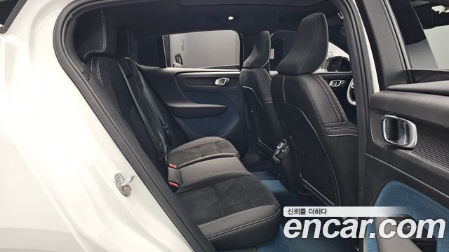 Volvo C40 Recharge Twin Ultimate 2022 — фото 12