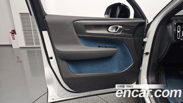 Volvo C40 Recharge Twin Ultimate 2022 — фото 24