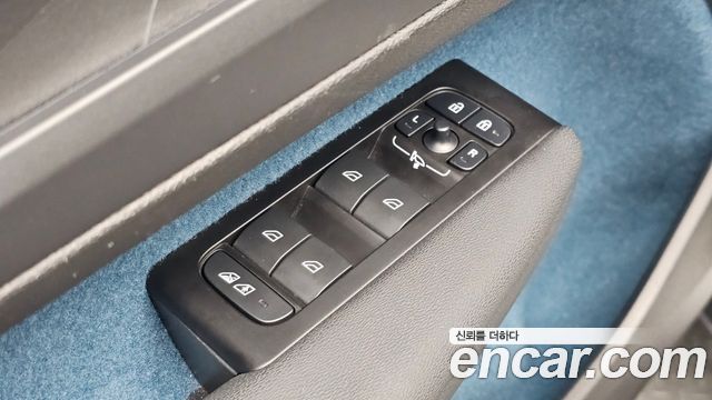 Volvo C40 Recharge Twin Ultimate 2022 — фото 32