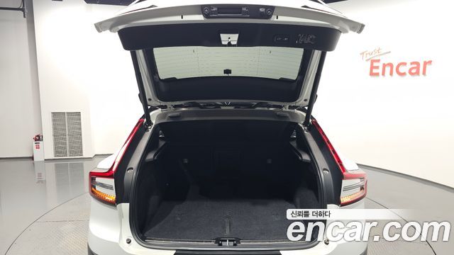 Volvo C40 Recharge Twin Ultimate 2022 — фото 35