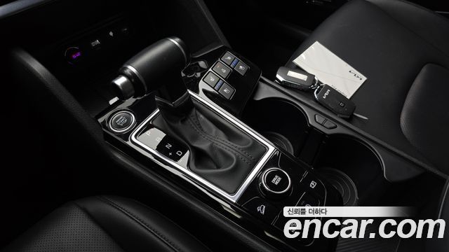 Kia Sportage (V) Diesel 2.0 2WD Prestige 2023 — фото 9