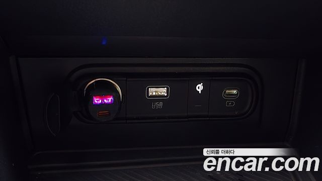 Kia Sportage (V) Diesel 2.0 2WD Prestige 2023 — фото 13