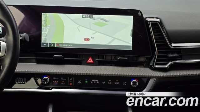 Kia Sportage (V) Diesel 2.0 2WD Prestige 2023 — фото 14