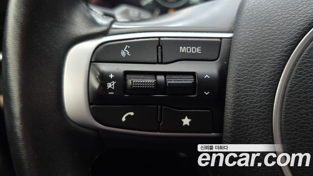Kia Sportage (V) Diesel 2.0 2WD Prestige 2023 — фото 19