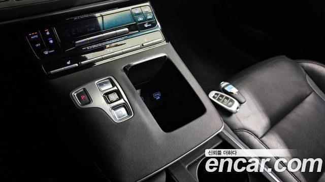 Hyundai Grandeur (IG) 3.0 LPi Premium 2020 — фото 9