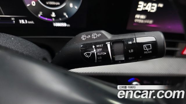 Kia Sportage (V) Diesel 2.0 2WD Prestige 2022 — фото 17