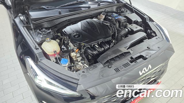 Kia K8 2.5 Gasoline 2WD Noblesse 2022 — фото 6