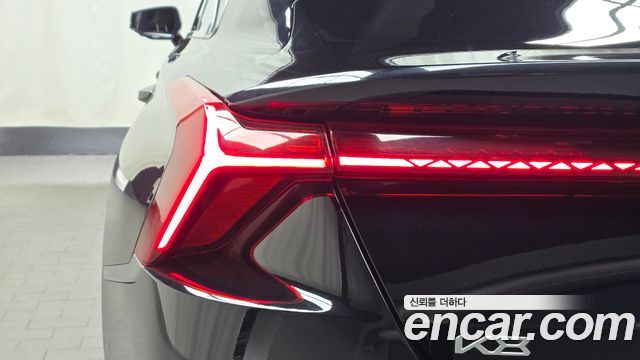 Kia K8 2.5 Gasoline 2WD Noblesse 2022 — фото 29