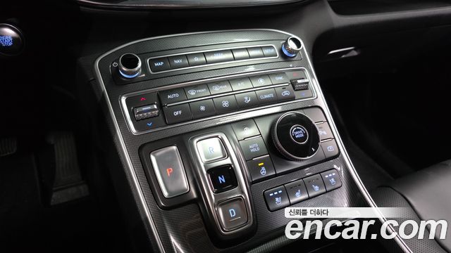 Hyundai Santa Fe Diesel 2.2 2WD Premium 2021 — фото 9