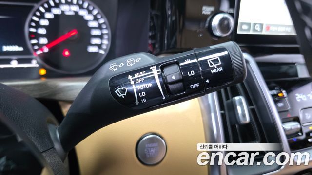 Kia Sorento (IV) Gasoline 2.5T 2WD Prestige 2023 — фото 14