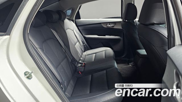 Kia K3 Prestige 2021 — фото 12