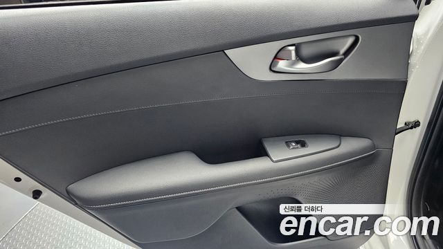Kia K3 Prestige 2021 — фото 25
