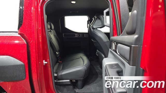 Kia Tasman 2.5T Gasoline 2WD Adventure 2026 — фото 12