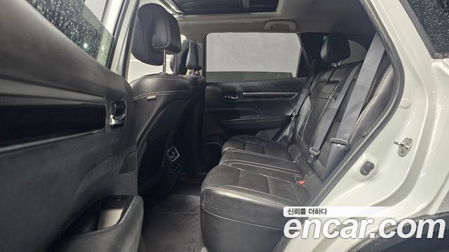 Renault Korea QM6 Diesel 2WD RE Signature 2017 — фото 12
