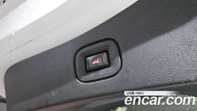Renault Korea QM6 Diesel 2WD RE Signature 2017 — фото 32