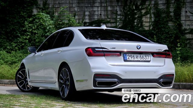 BMW 7 Series (G11) 740d xDrive M Sport 2021 — фото 7