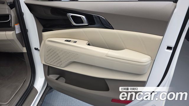 Kia Carnival (IV) HEV 9seater Signature 2026 — фото 25