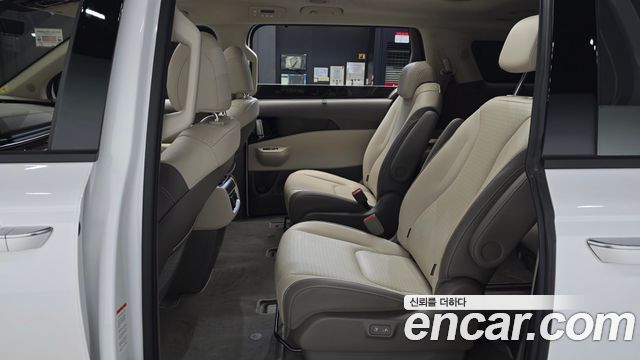 Kia Carnival (IV) HEV 9seater Signature 2026 — фото 26