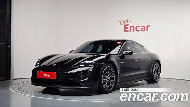 Porsche Taycan Base