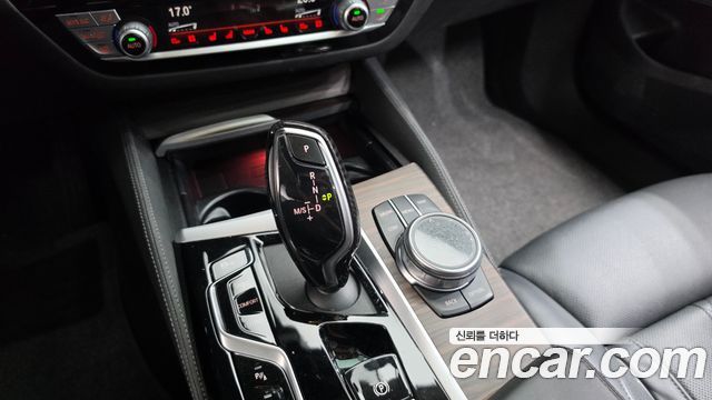 BMW 6 Series GT (G32) 630i xDrive Luxury 2023 — фото 9