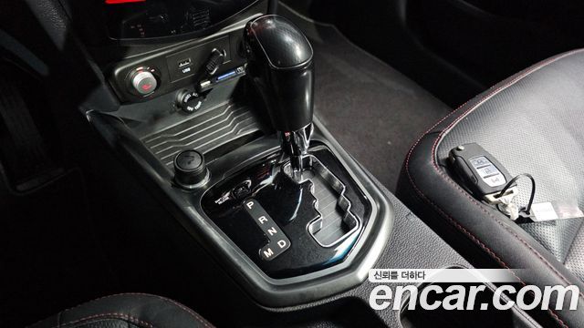 KG Mobility (SsangYong) Tivoli Air Diesel RX 2WD 2016 — фото 9