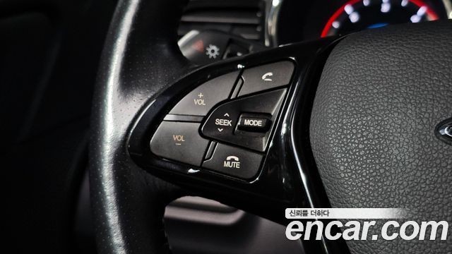 KG Mobility (SsangYong) Tivoli Air Diesel RX 2WD 2016 — фото 17