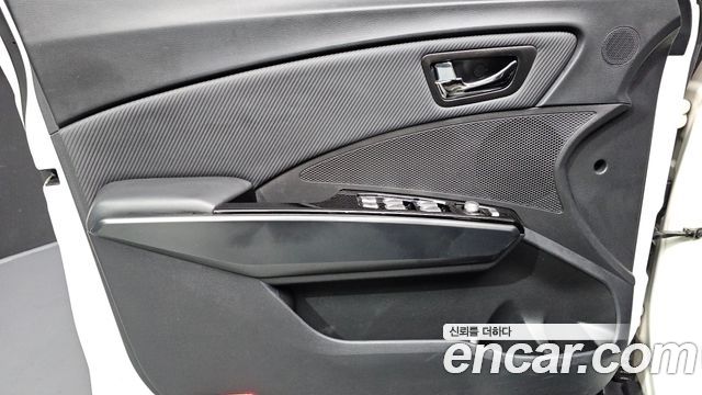 KG Mobility (SsangYong) Tivoli Air Diesel RX 2WD 2016 — фото 24