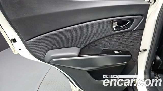 KG Mobility (SsangYong) Tivoli Air Diesel RX 2WD 2016 — фото 25