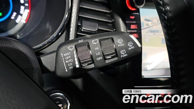 KG Mobility (SsangYong) Tivoli Air Diesel RX 2WD 2016 — фото 28