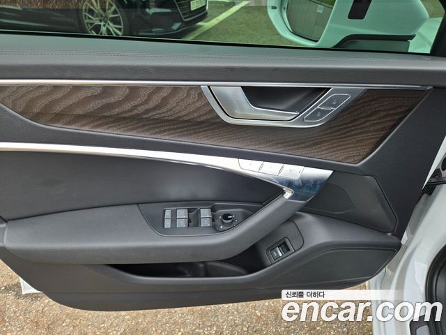 Audi A6 (C8) 40 TDI Premium 2023 — фото 15