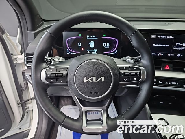 Kia Sportage (V) Gasoline 1.6 Turbo 2WD Nobleless 2022 — фото 9