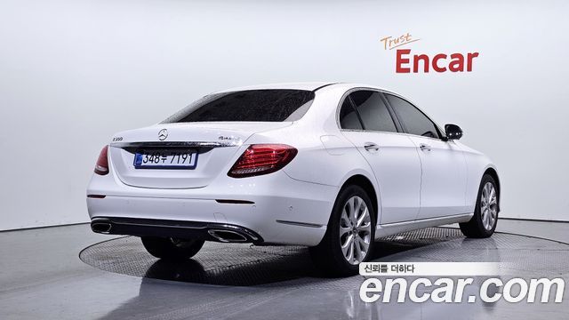 Mercedes-Benz E-Class (W213) E300 4MATIC Exclusive 2020 — фото 2