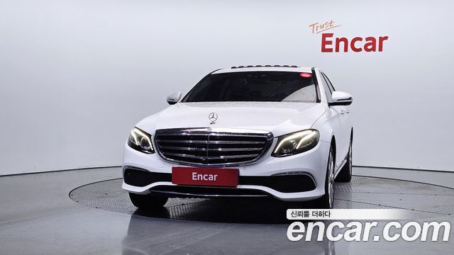 Mercedes-Benz E-Class (W213) E300 4MATIC Exclusive 2020 — фото 3