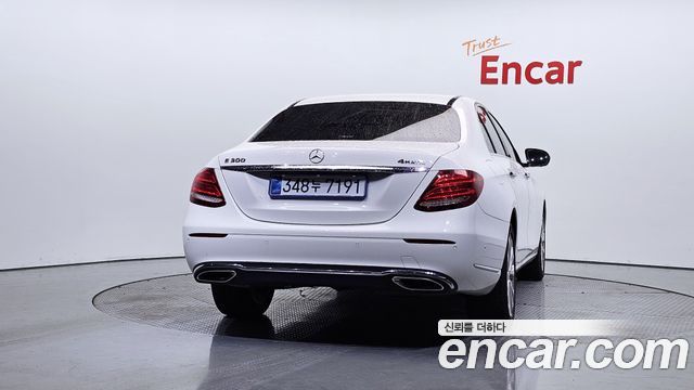 Mercedes-Benz E-Class (W213) E300 4MATIC Exclusive 2020 — фото 4