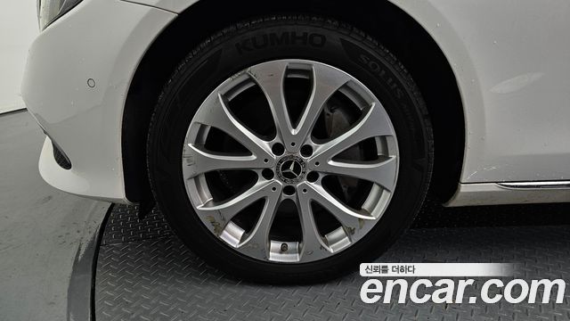 Mercedes-Benz E-Class (W213) E300 4MATIC Exclusive 2020 — фото 5